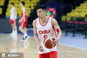 媒体人：只看数据高诗岩还会被质疑 但防守作用所有人都看到了