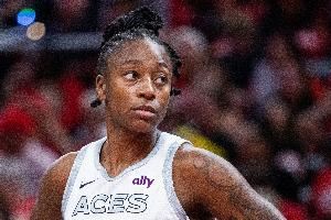 取胜功臣！洛伊德成替补奇兵 高效16投8中得18分4板