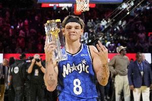 明年又可以参加扣篮大赛了！美记：麦克朗加盟公牛！