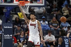 斯波：韦尔表现非常出色 看到他做出这样回应感到很欣慰